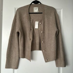 Abercrombie & Fitch Tan Cardigan Sweater